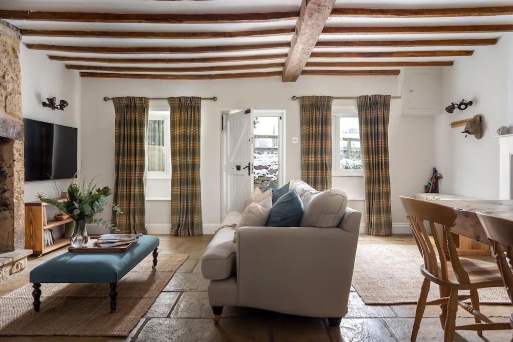 Charming 17Th Century Cotswold Cottage Adlestrop Buitenkant foto