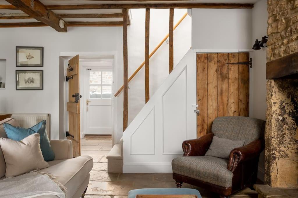 Charming 17Th Century Cotswold Cottage Adlestrop Buitenkant foto